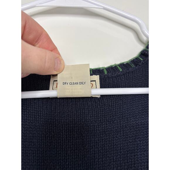 Longaberger Homestead Womens Knit Vest Size XL St. Patricks Embroidered Button - Picture 4 of 5